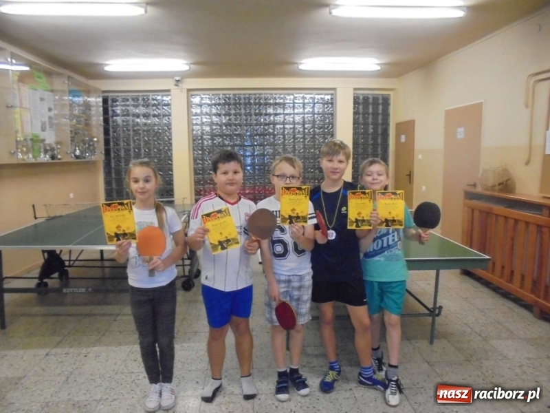 Zdjęcie w galerii na portalu naszraciborz.pl: Sportowy Sylwester w TKKF wiadomości z regionu