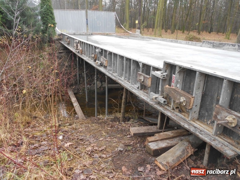 Zdjęcie w galerii na portalu naszraciborz.pl: Tak było, a tak jest! Koniec remontu mostu na Wierzbniku wiadomości z regionu