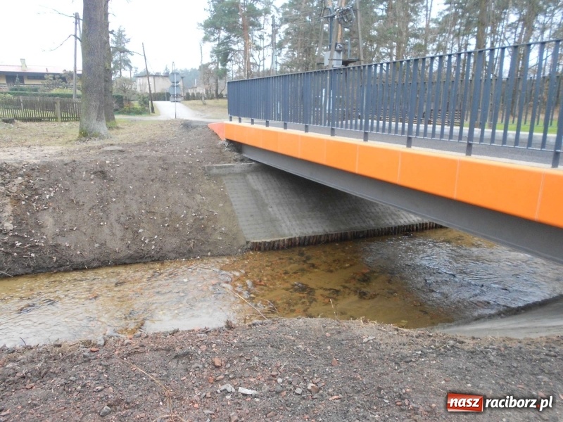 Zdjęcie w galerii na portalu naszraciborz.pl: Tak było, a tak jest! Koniec remontu mostu na Wierzbniku wiadomości z regionu
