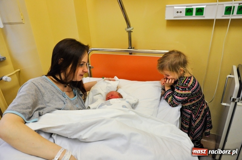Zdjęcie w galerii na portalu naszraciborz.pl: Pierwszy tegoroczny poród na Śląsku odbył się w Raciborzu. Na świat przyszła Paulinka wiadomości z regionu