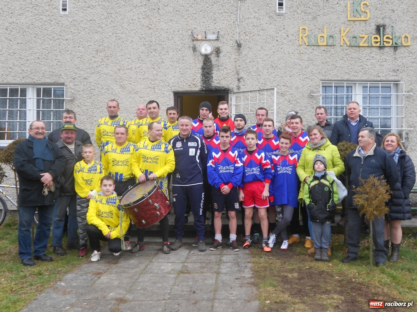 Zdjęcie w galerii na portalu naszraciborz.pl: Nowy Rok w Rudzie Kozielskiej na sportowo wiadomości z regionu