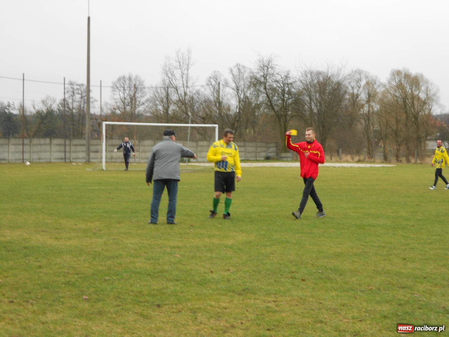 Zdjęcie w galerii na portalu naszraciborz.pl: Nowy Rok w Rudzie Kozielskiej na sportowo wiadomości z regionu
