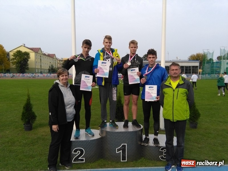 Zdjęcie w galerii na portalu naszraciborz.pl: Podsumowanie roku 2017 w raciborskim ZSOMS wiadomości z regionu