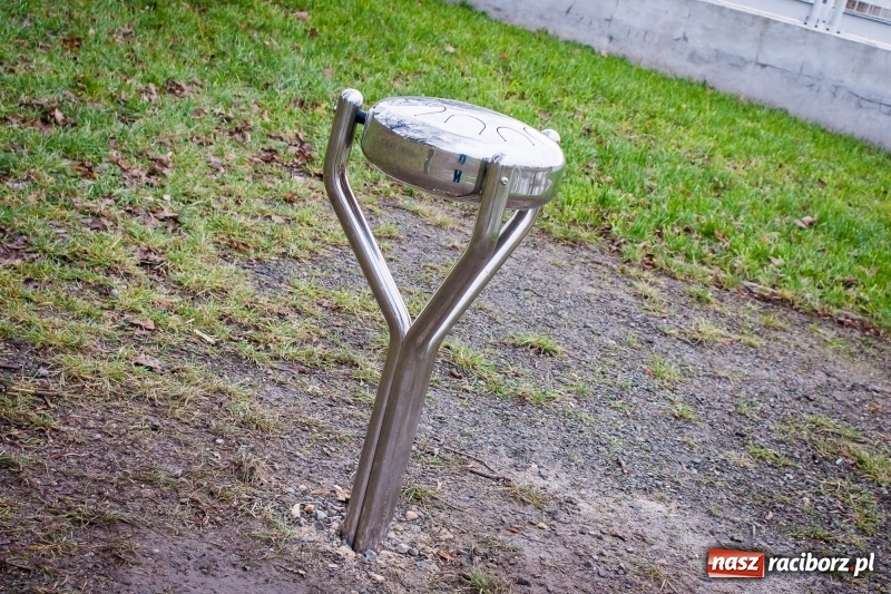 Zdjęcie w galerii na portalu naszraciborz.pl: Grające bulwary nad Odrą. Nowe atrakcje w parku Zamkowym  wiadomości z regionu