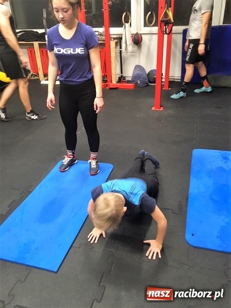 Zdjęcie w galerii na portalu naszraciborz.pl: Burpeesowy Sylwester w CrossTrening Racibórz wiadomości z regionu