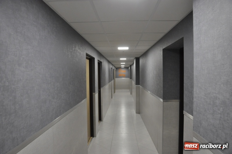 Zdjęcie w galerii na portalu naszraciborz.pl: Zobaczcie jak wygląda dziś Dom Sportowca na Ostrogu. Obiekt właśnie otwiera się dla gości wiadomości z regionu