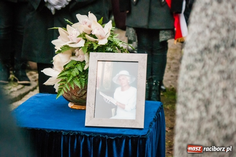 Zdjęcie w galerii na portalu naszraciborz.pl: Ostatnie pożegnanie śp. Teresy Pawłowskiej, zasłużonej działaczki Związku Sybiraków wiadomości z regionu