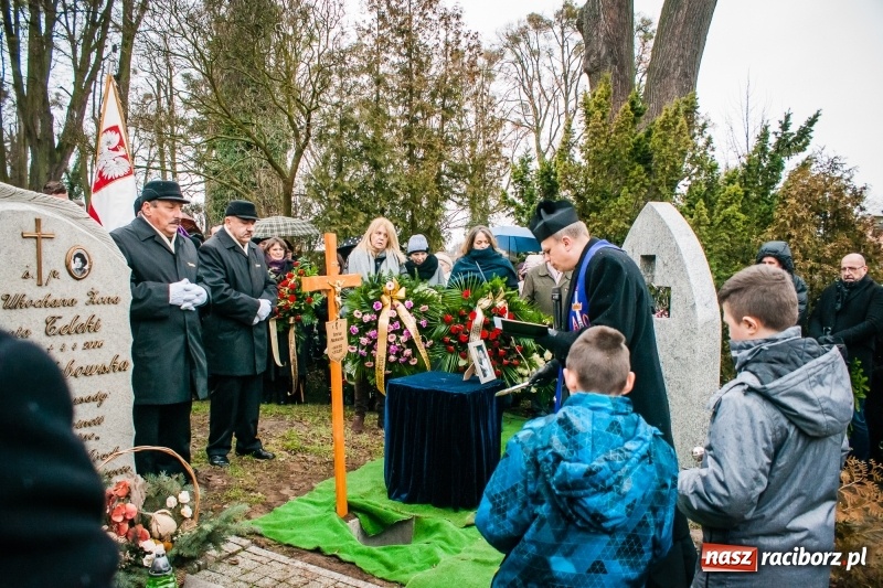 Zdjęcie w galerii na portalu naszraciborz.pl: Ostatnie pożegnanie śp. Teresy Pawłowskiej, zasłużonej działaczki Związku Sybiraków wiadomości z regionu