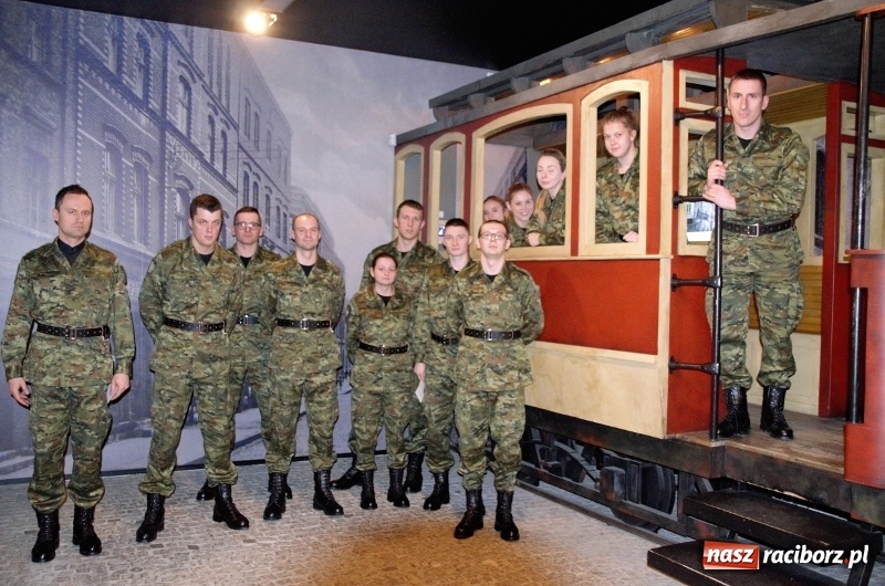 Zdjęcie w galerii na portalu naszraciborz.pl: Ślubowanie nowych funkcjonariuszy w Śląskim Oddziale Straży Granicznej wiadomości z regionu