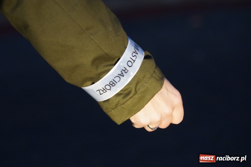 Zdjęcie w galerii na portalu naszraciborz.pl: Bądź widoczny, noś odblaski wiadomości z regionu