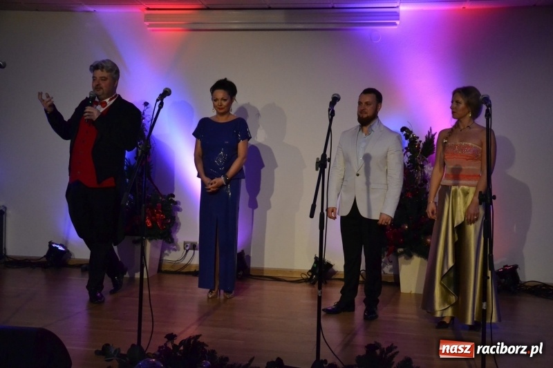 Zdjęcie w galerii na portalu naszraciborz.pl: Koncert karnawałowy na Zamku Piastowskim  wiadomości z regionu