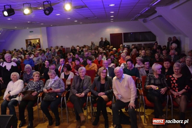 Zdjęcie w galerii na portalu naszraciborz.pl: Koncert karnawałowy na Zamku Piastowskim  wiadomości z regionu