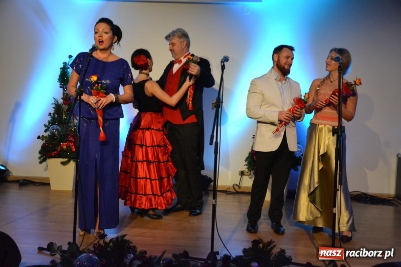 Zdjęcie w galerii na portalu naszraciborz.pl: Koncert karnawałowy na Zamku Piastowskim  wiadomości z regionu