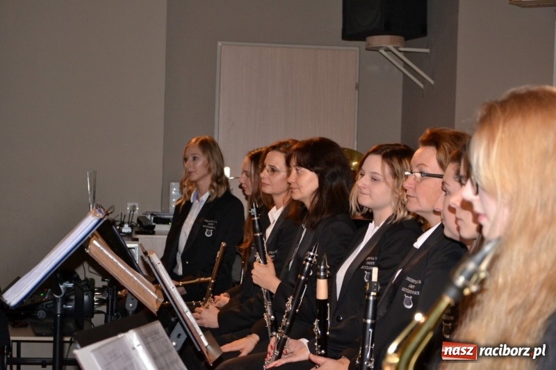 Zdjęcie w galerii na portalu naszraciborz.pl: Jest taki dzień… Koncert noworoczny z orkiestrą dętą w Tworkowie wiadomości z regionu