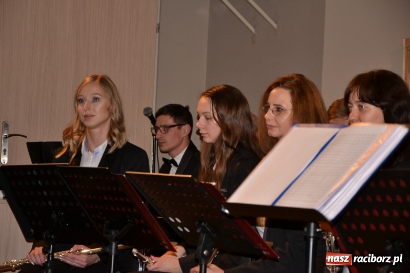 Zdjęcie w galerii na portalu naszraciborz.pl: Jest taki dzień… Koncert noworoczny z orkiestrą dętą w Tworkowie wiadomości z regionu