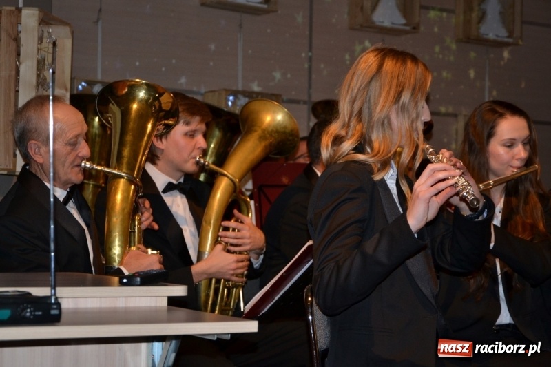 Zdjęcie w galerii na portalu naszraciborz.pl: Jest taki dzień… Koncert noworoczny z orkiestrą dętą w Tworkowie wiadomości z regionu
