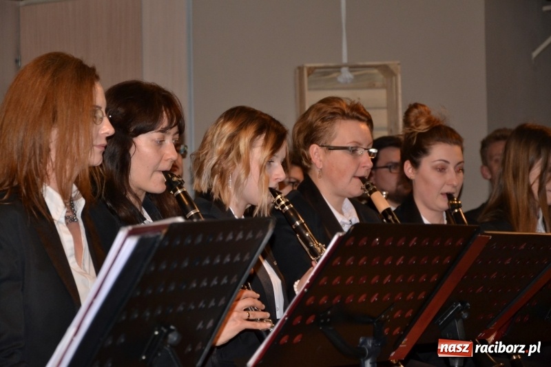 Zdjęcie w galerii na portalu naszraciborz.pl: Jest taki dzień… Koncert noworoczny z orkiestrą dętą w Tworkowie wiadomości z regionu