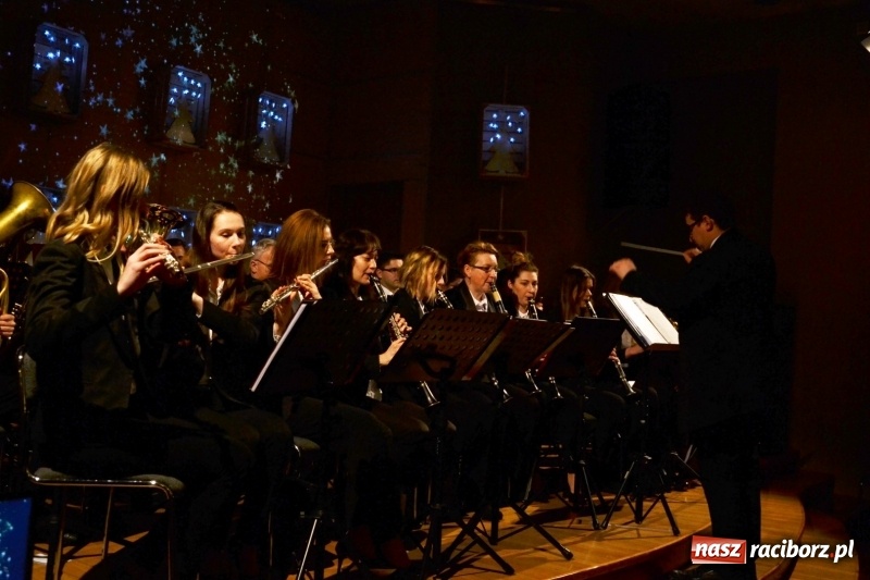 Zdjęcie w galerii na portalu naszraciborz.pl: Jest taki dzień… Koncert noworoczny z orkiestrą dętą w Tworkowie wiadomości z regionu