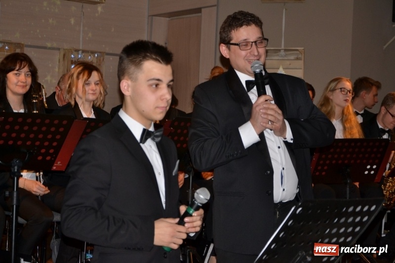 Zdjęcie w galerii na portalu naszraciborz.pl: Jest taki dzień… Koncert noworoczny z orkiestrą dętą w Tworkowie wiadomości z regionu