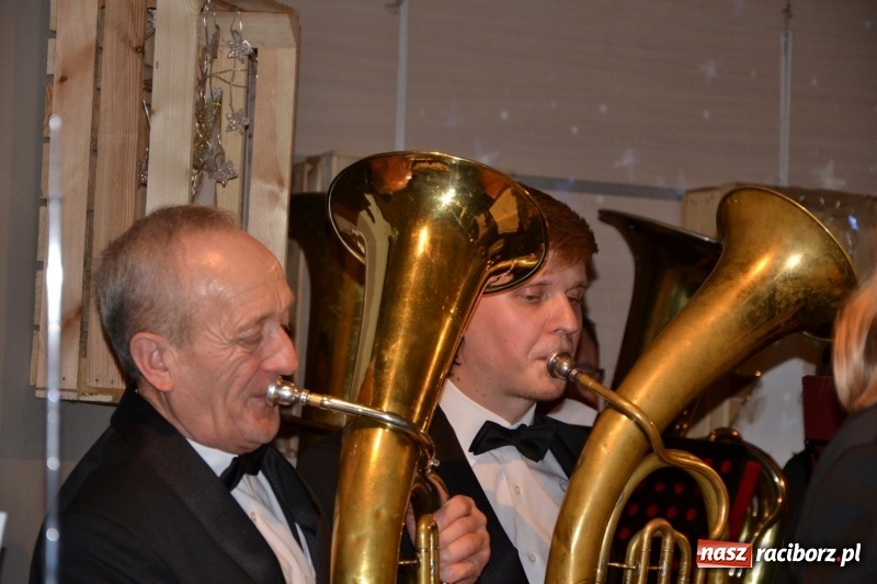Zdjęcie w galerii na portalu naszraciborz.pl: Jest taki dzień… Koncert noworoczny z orkiestrą dętą w Tworkowie wiadomości z regionu