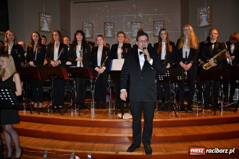 Zdjęcie w galerii na portalu naszraciborz.pl: Jest taki dzień… Koncert noworoczny z orkiestrą dętą w Tworkowie wiadomości z regionu