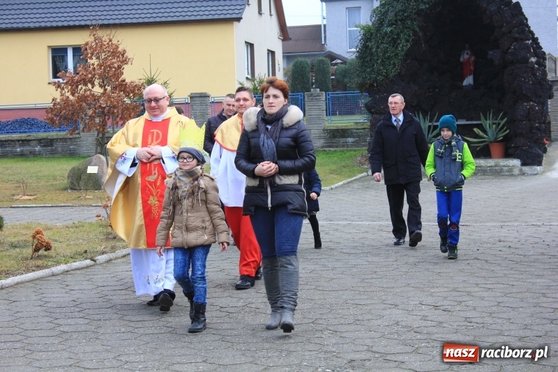 Zdjęcie w galerii na portalu naszraciborz.pl: W Kobyli powitano poczet Trzech Króli wiadomości z regionu