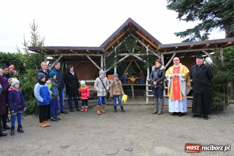 Zdjęcie w galerii na portalu naszraciborz.pl: W Kobyli powitano poczet Trzech Króli wiadomości z regionu