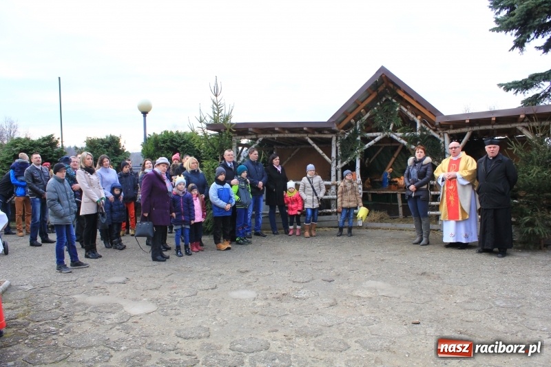 Zdjęcie w galerii na portalu naszraciborz.pl: W Kobyli powitano poczet Trzech Króli wiadomości z regionu