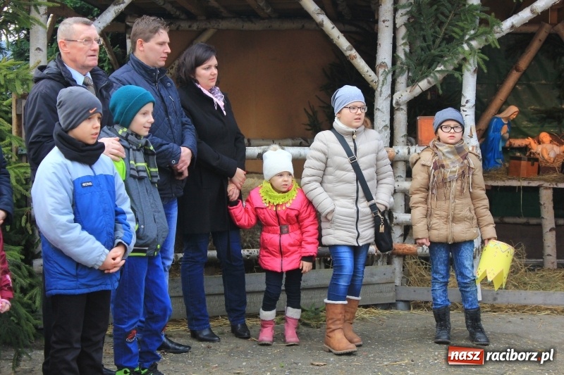 Zdjęcie w galerii na portalu naszraciborz.pl: W Kobyli powitano poczet Trzech Króli wiadomości z regionu