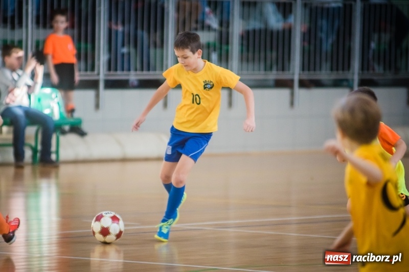 Zdjęcie w galerii na portalu naszraciborz.pl: LKS 05 Tworków zwycięzcą noworocznego turnieju halowej piłki nożnej wiadomości z regionu