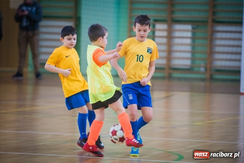 Zdjęcie w galerii na portalu naszraciborz.pl: LKS 05 Tworków zwycięzcą noworocznego turnieju halowej piłki nożnej wiadomości z regionu