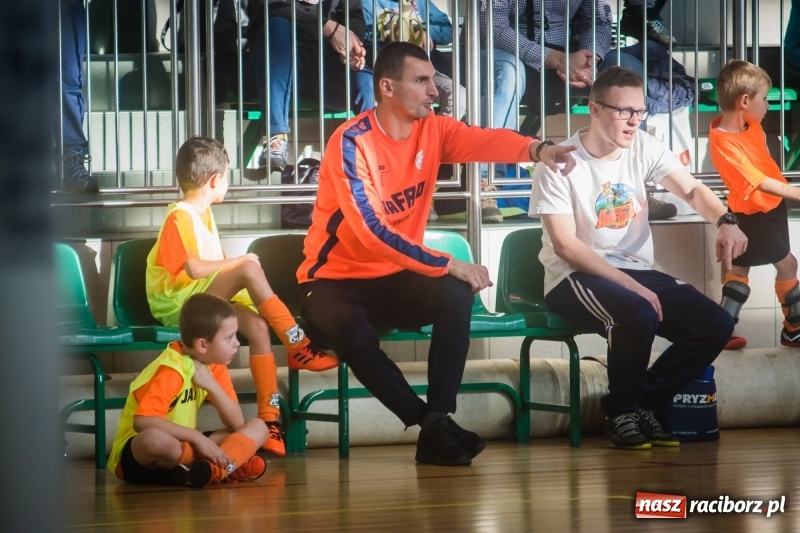 Zdjęcie w galerii na portalu naszraciborz.pl: LKS 05 Tworków zwycięzcą noworocznego turnieju halowej piłki nożnej wiadomości z regionu