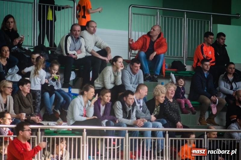 Zdjęcie w galerii na portalu naszraciborz.pl: LKS 05 Tworków zwycięzcą noworocznego turnieju halowej piłki nożnej wiadomości z regionu