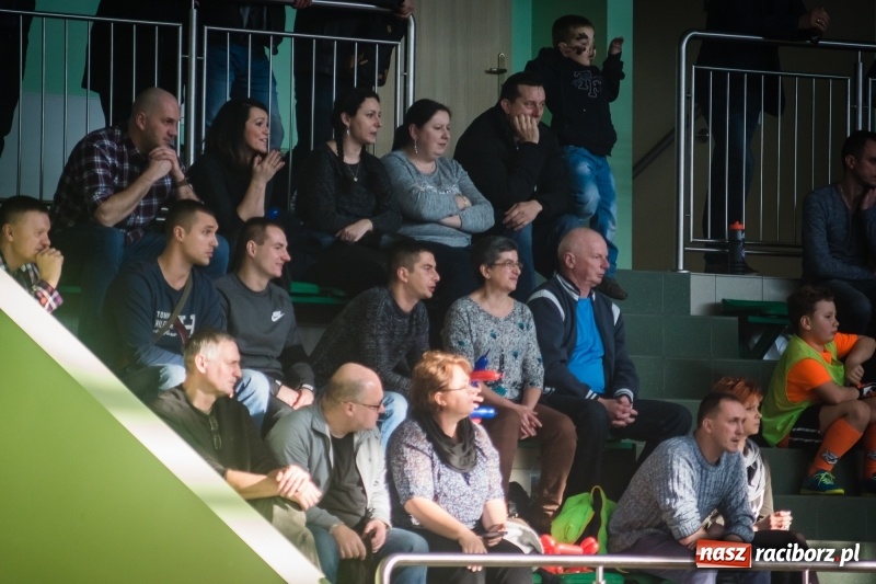 Zdjęcie w galerii na portalu naszraciborz.pl: LKS 05 Tworków zwycięzcą noworocznego turnieju halowej piłki nożnej wiadomości z regionu