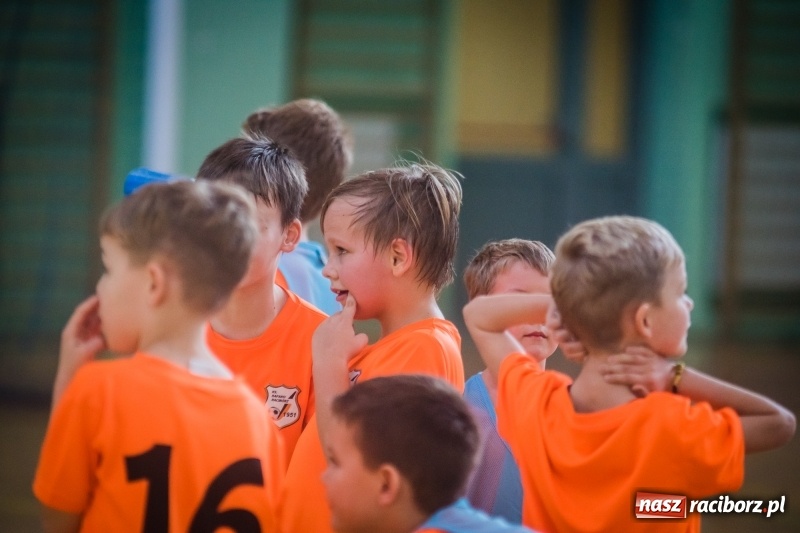 Zdjęcie w galerii na portalu naszraciborz.pl: LKS 05 Tworków zwycięzcą noworocznego turnieju halowej piłki nożnej wiadomości z regionu