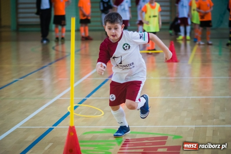 Zdjęcie w galerii na portalu naszraciborz.pl: LKS 05 Tworków zwycięzcą noworocznego turnieju halowej piłki nożnej wiadomości z regionu
