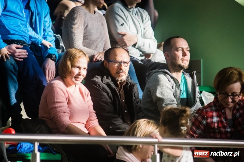 Zdjęcie w galerii na portalu naszraciborz.pl: LKS 05 Tworków zwycięzcą noworocznego turnieju halowej piłki nożnej wiadomości z regionu