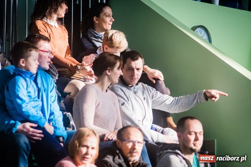 Zdjęcie w galerii na portalu naszraciborz.pl: LKS 05 Tworków zwycięzcą noworocznego turnieju halowej piłki nożnej wiadomości z regionu