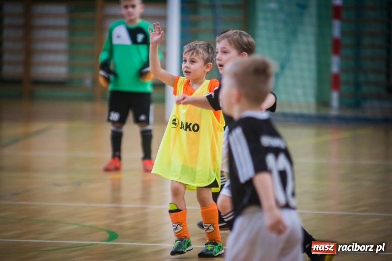 Zdjęcie w galerii na portalu naszraciborz.pl: LKS 05 Tworków zwycięzcą noworocznego turnieju halowej piłki nożnej wiadomości z regionu