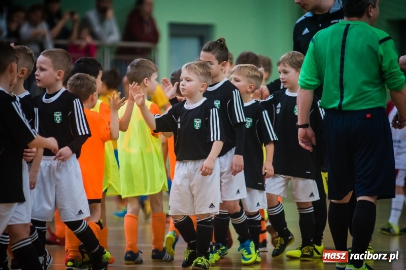 Zdjęcie w galerii na portalu naszraciborz.pl: LKS 05 Tworków zwycięzcą noworocznego turnieju halowej piłki nożnej wiadomości z regionu