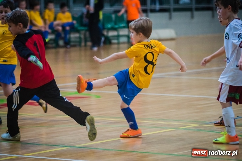 Zdjęcie w galerii na portalu naszraciborz.pl: LKS 05 Tworków zwycięzcą noworocznego turnieju halowej piłki nożnej wiadomości z regionu