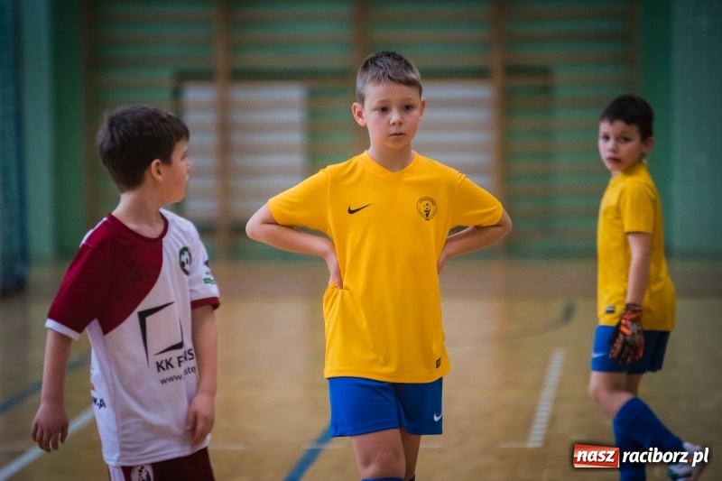 Zdjęcie w galerii na portalu naszraciborz.pl: LKS 05 Tworków zwycięzcą noworocznego turnieju halowej piłki nożnej wiadomości z regionu
