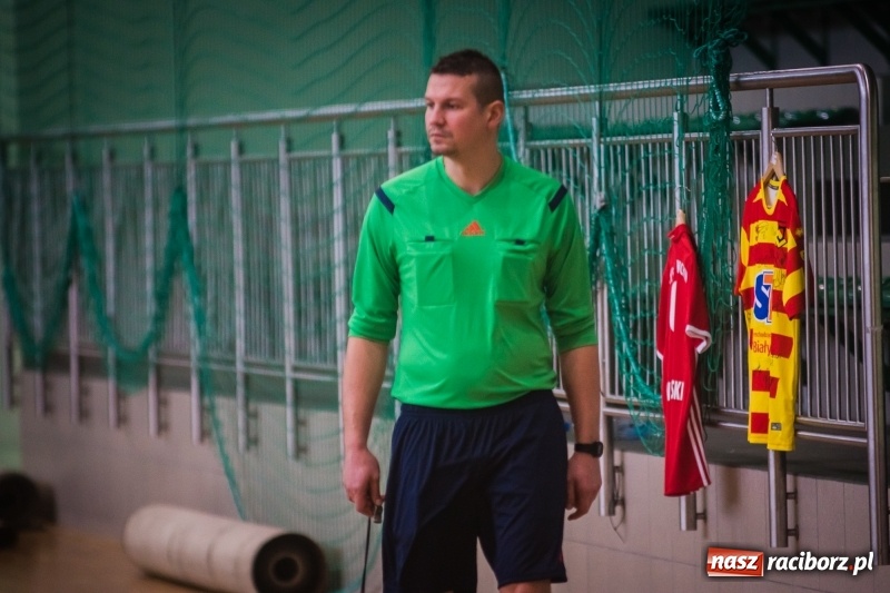 Zdjęcie w galerii na portalu naszraciborz.pl: LKS 05 Tworków zwycięzcą noworocznego turnieju halowej piłki nożnej wiadomości z regionu