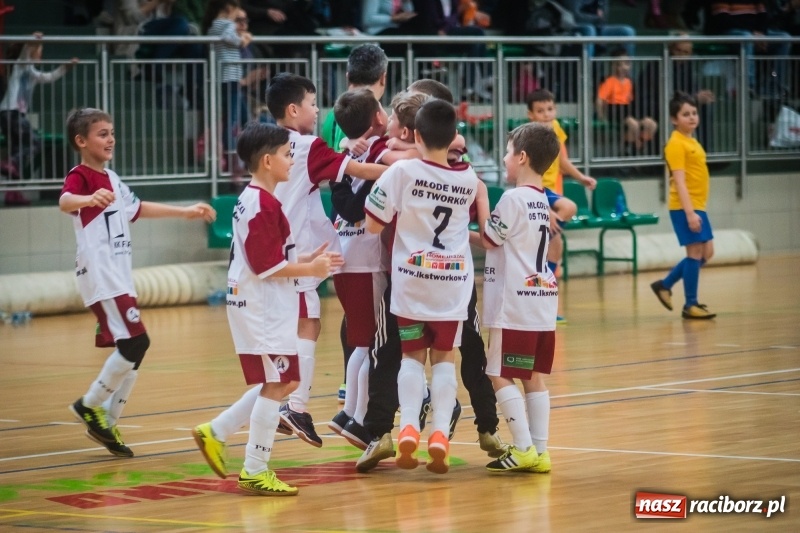 Zdjęcie w galerii na portalu naszraciborz.pl: LKS 05 Tworków zwycięzcą noworocznego turnieju halowej piłki nożnej wiadomości z regionu