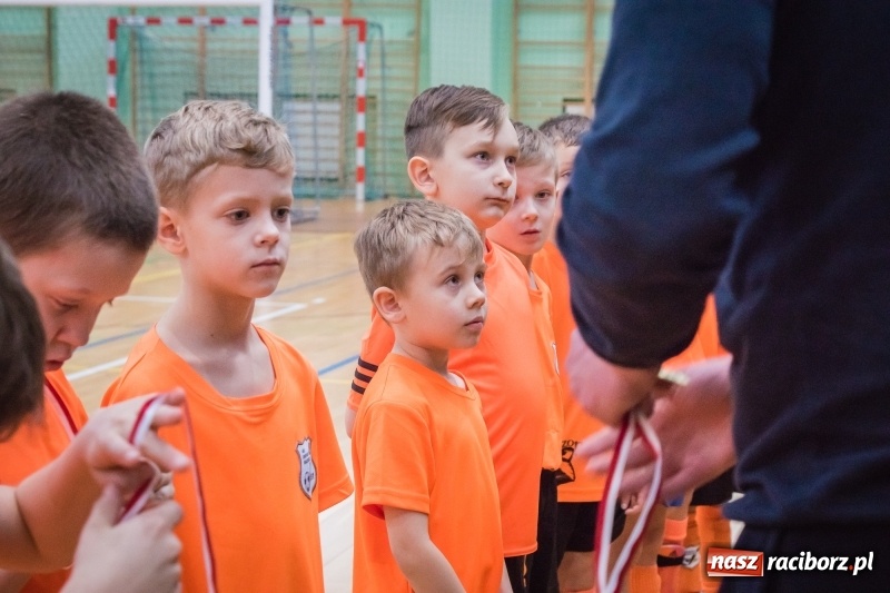 Zdjęcie w galerii na portalu naszraciborz.pl: LKS 05 Tworków zwycięzcą noworocznego turnieju halowej piłki nożnej wiadomości z regionu