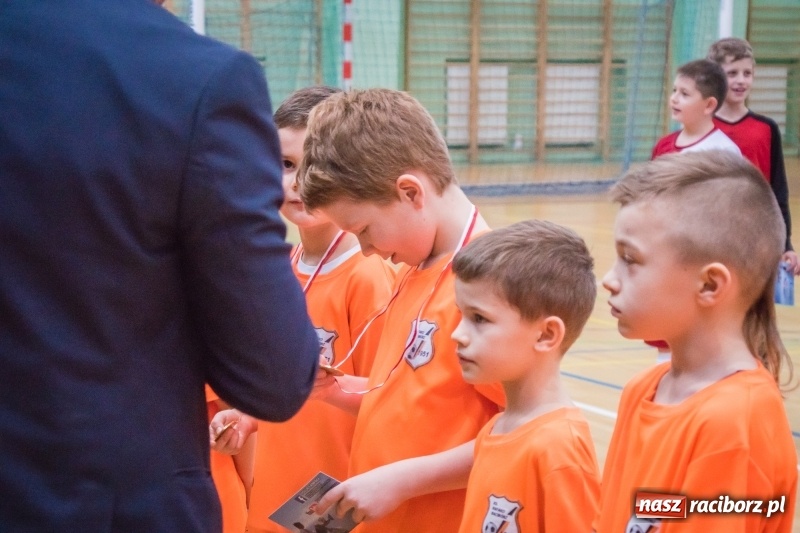 Zdjęcie w galerii na portalu naszraciborz.pl: LKS 05 Tworków zwycięzcą noworocznego turnieju halowej piłki nożnej wiadomości z regionu