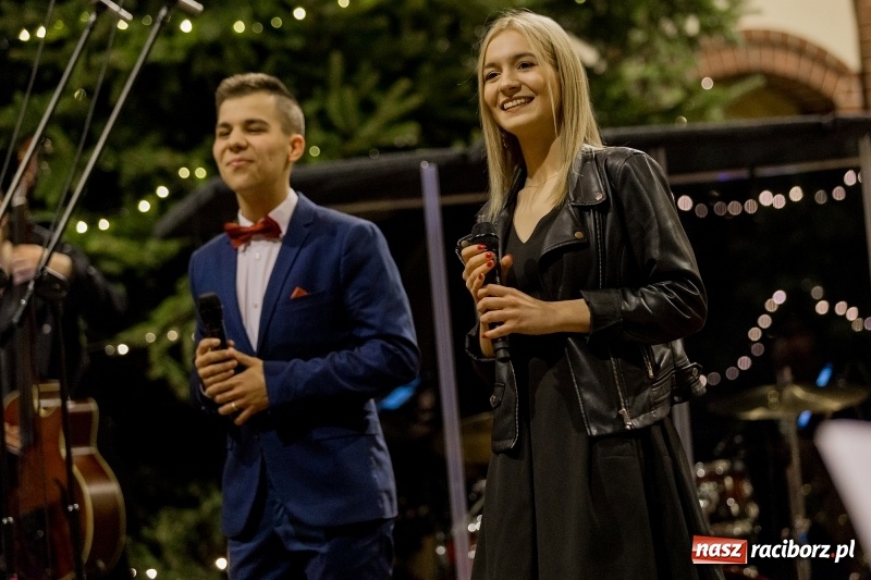 Zdjęcie w galerii na portalu naszraciborz.pl: Koncert kolęd i pieśni bożonarodzeniowych w kościele św. Mikołaja wiadomości z regionu
