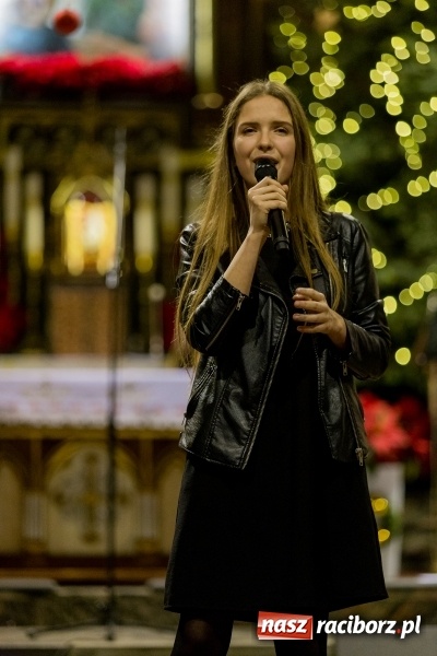 Zdjęcie w galerii na portalu naszraciborz.pl: Koncert kolęd i pieśni bożonarodzeniowych w kościele św. Mikołaja wiadomości z regionu