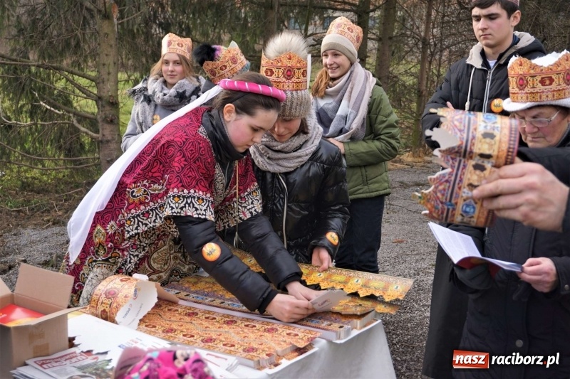 Zdjęcie w galerii na portalu naszraciborz.pl: Orszak Trzech Króli w Gamowie wiadomości z regionu