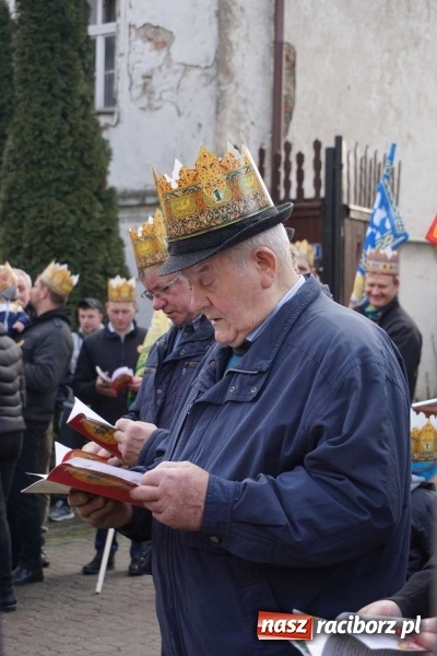 Zdjęcie w galerii na portalu naszraciborz.pl: Orszak Trzech Króli w Gamowie wiadomości z regionu